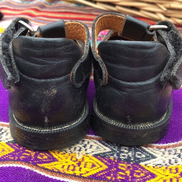 Mikoleon May Janes - Picture 4 of 9